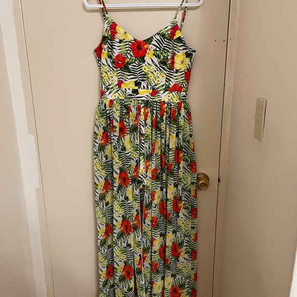 Xoxo Maxi Dress - Picture 1 of 4